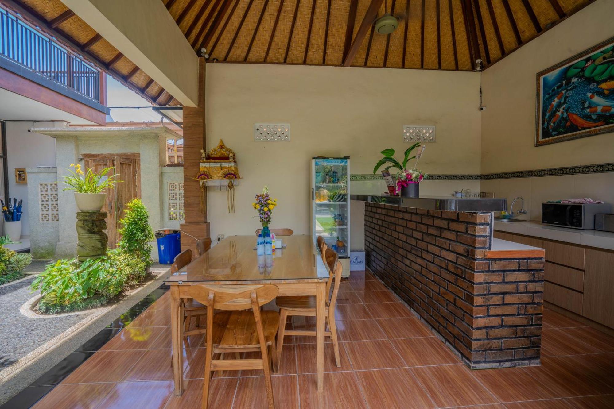 Bagas Bagus Guesthouse Canggu Екстериор снимка